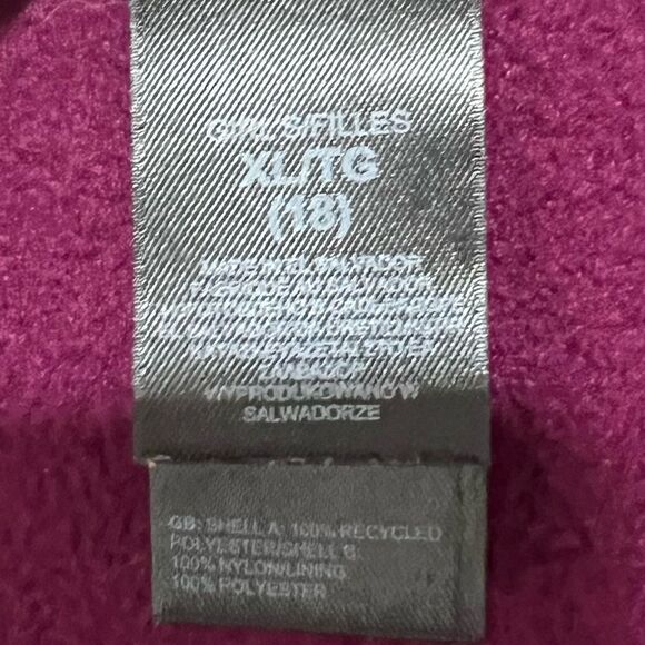 The North Face Berry Classic Fleece Jacket, Girls size 18 (women’s small) - Picture 8 of 9